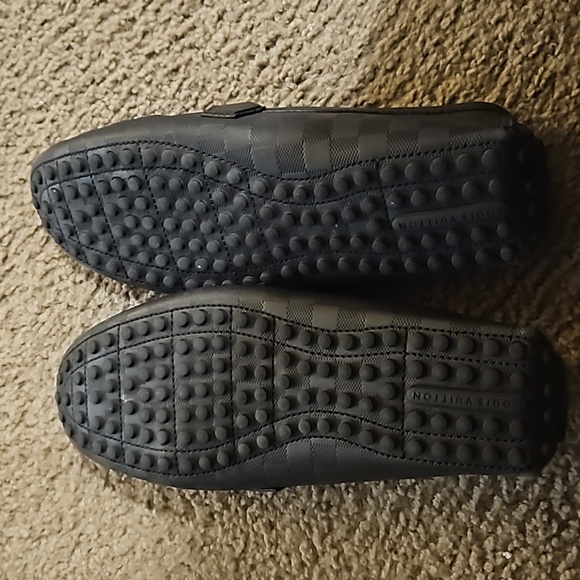 Pre owned LV shoes in very good condition - Picture 2 of 4